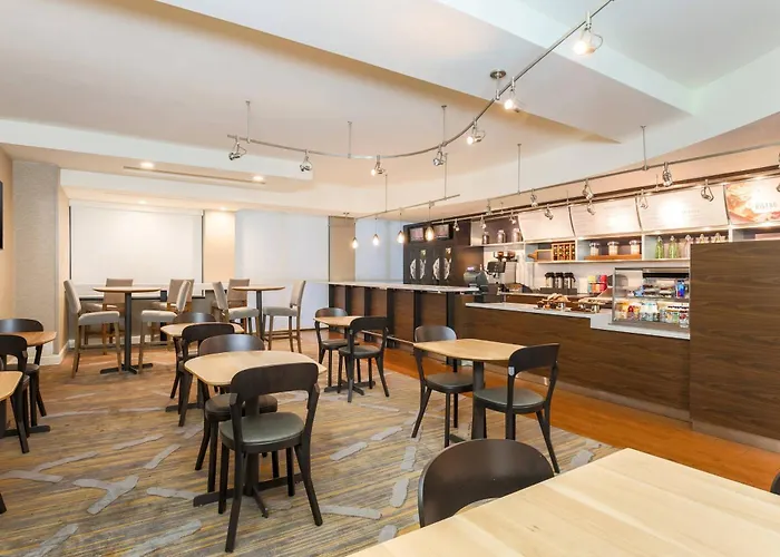 Courtyard By Marriott Pittsburgh Downtown
